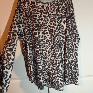 Leopard Print Long Sleeve Top